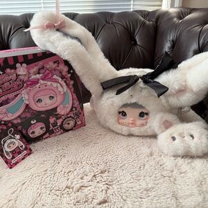 Nommi Purse Bag Edelweiss Bunny White Plush w/ Charm Confirmed New Eyes Change